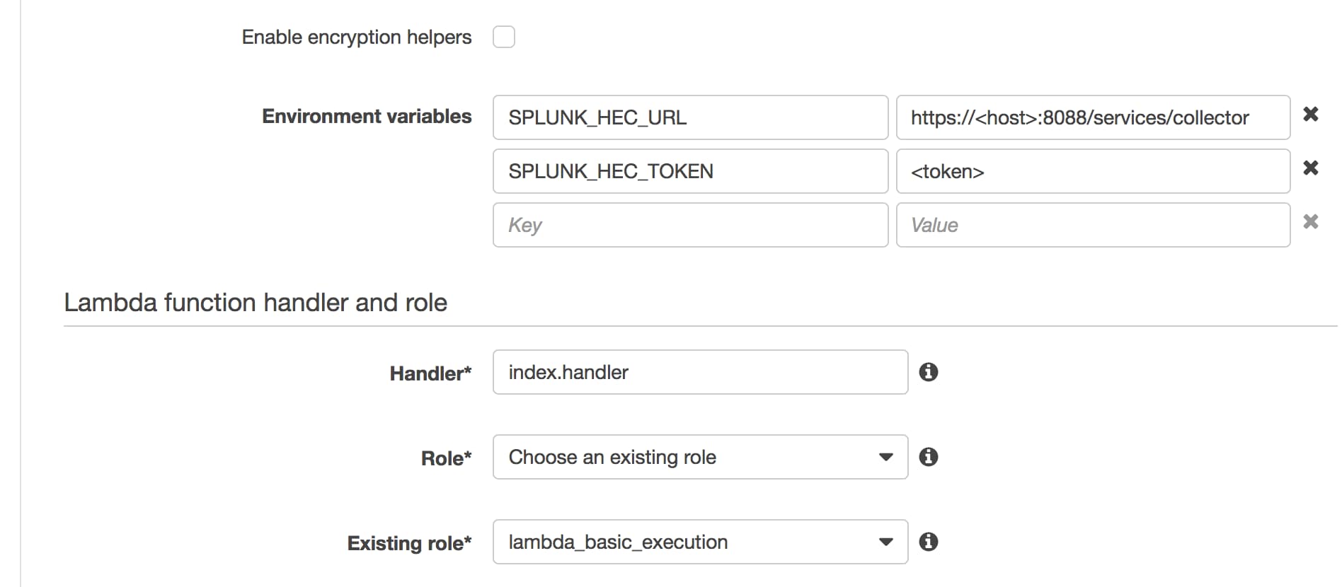 Configurez les variables d’environnement et le rôle de Lambda.