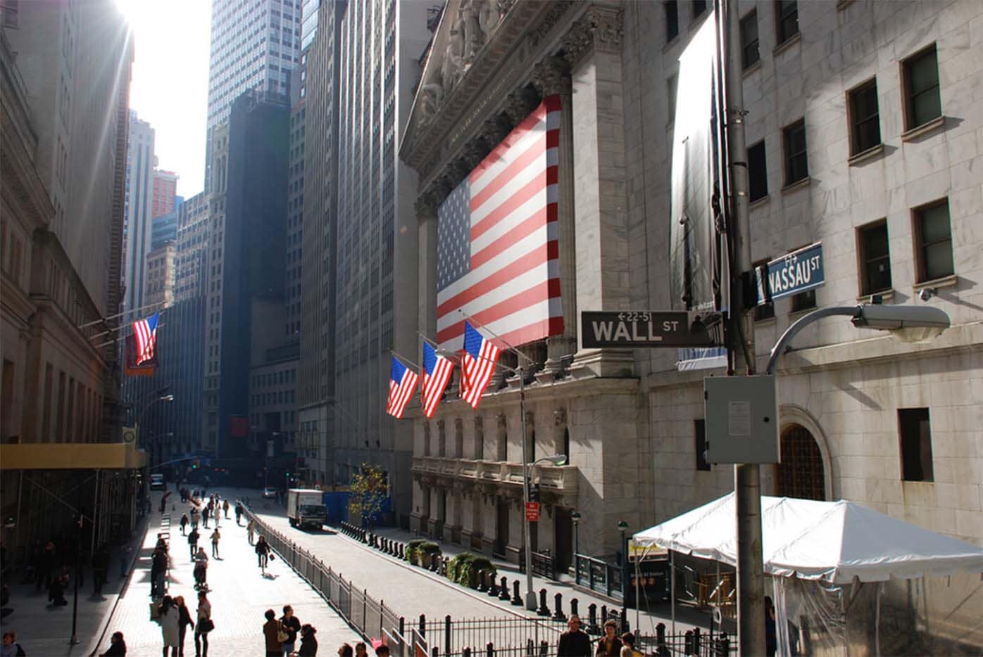 Wall Street US flags
