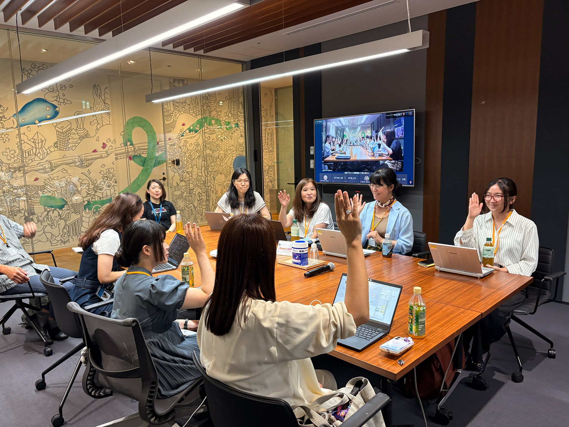 Scene from the meeting room 2