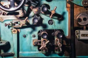Making Machine Data Easier to Onboard, Prepare and Trust with AI-Powered Data Management