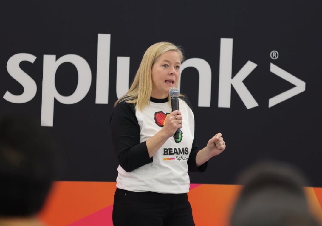 As part of growing leadership capabilities, a Splunker confidently delivers a presentation.