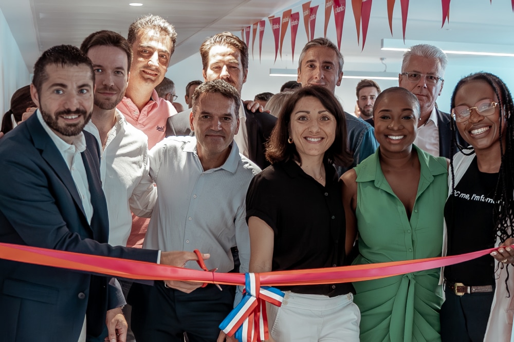 Un groupe de Splunkers lors d’un événement d’inauguration.