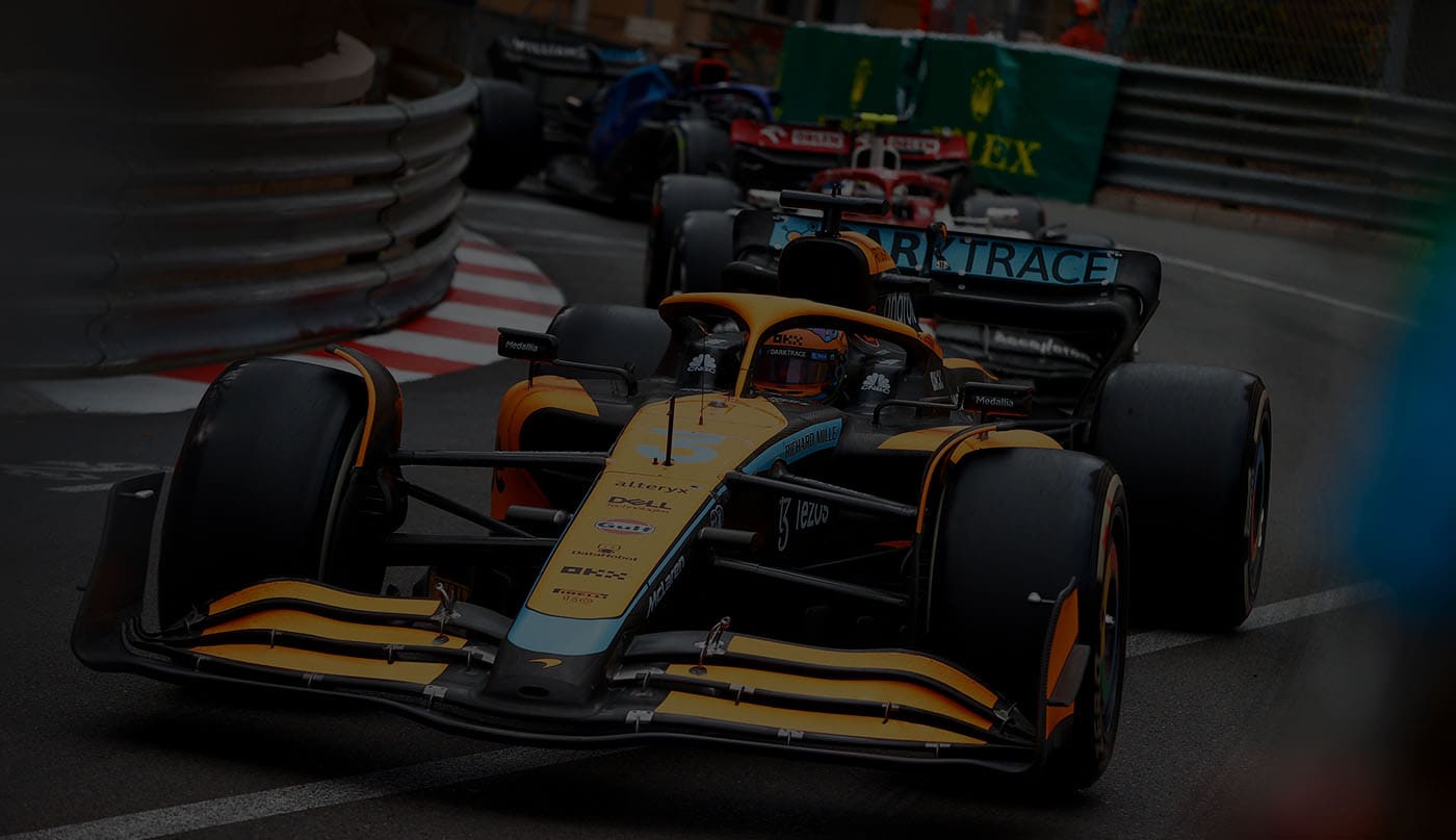 실시간 통찰력으로 의사 결정 속도를 극도로 높이는 McLaren Racing