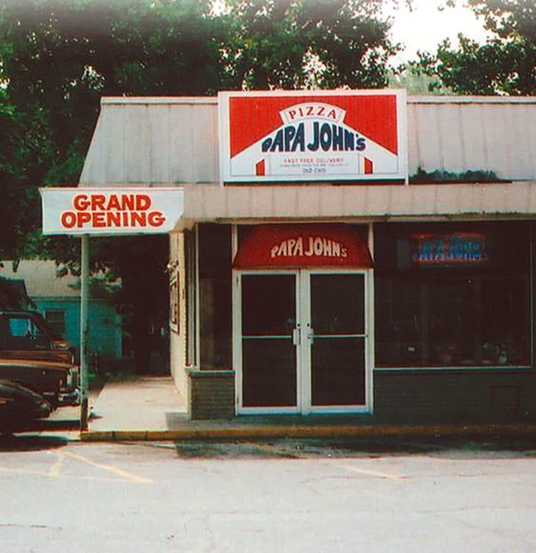 1984年：昔ながらの小さな店から始まったPapa Johnsピザ