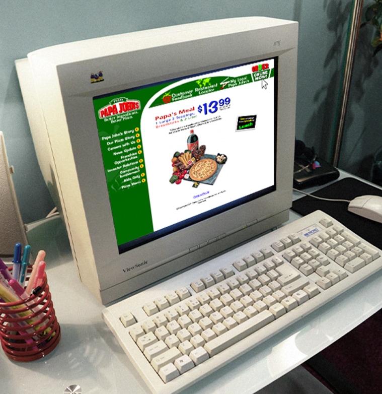 2001: Papa John's führt sein Online-Bestellsystem ein.