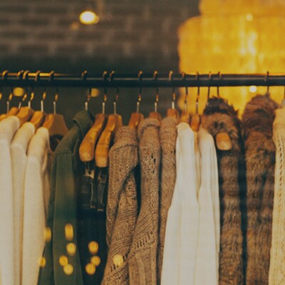 retail fashion logo