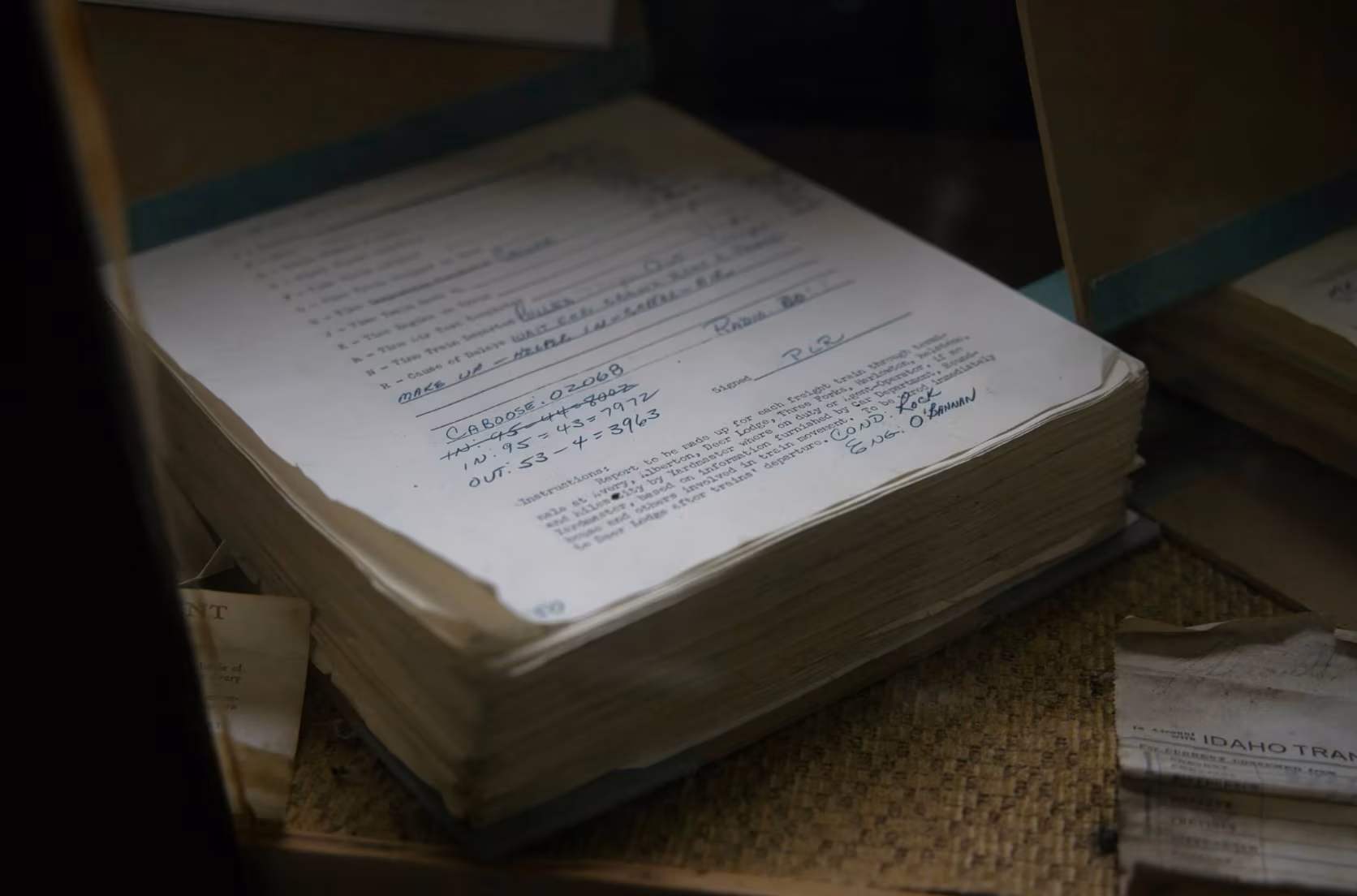 How to Use LLMs for Log File Analysis: Examples, Workflows, and Best Practices